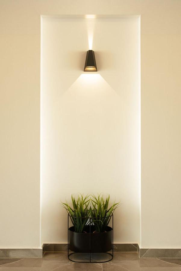 P J Luxury Suites เซเรส ภายนอก รูปภาพ